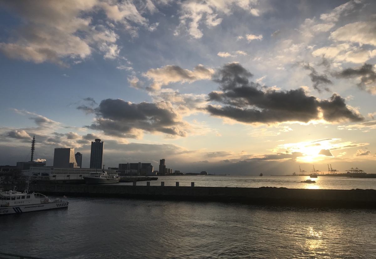 大阪港のﾌﾘｰ写真素材(iPhone7で撮影)