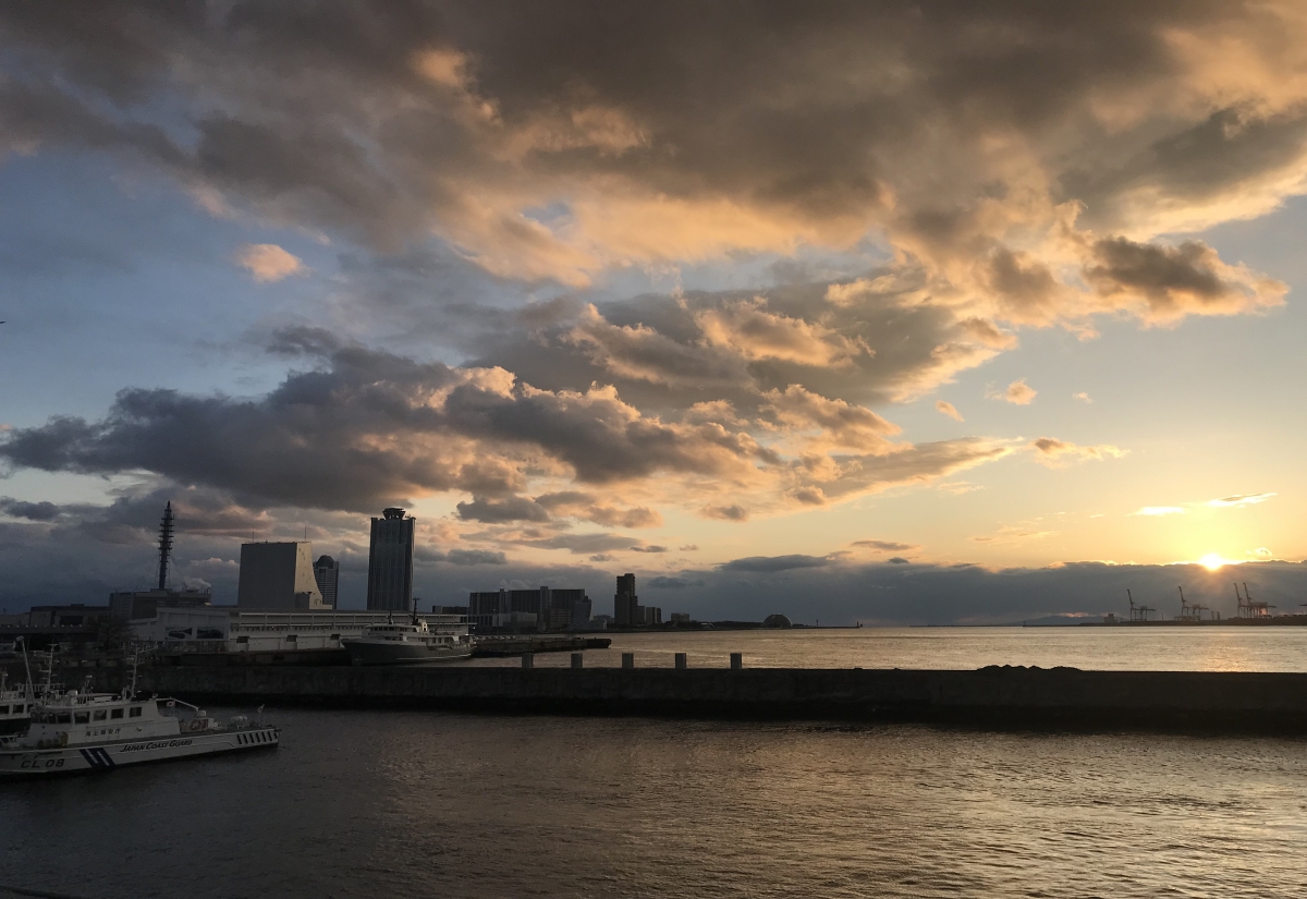 大阪港のﾌﾘｰ写真素材(iPhone7で撮影)