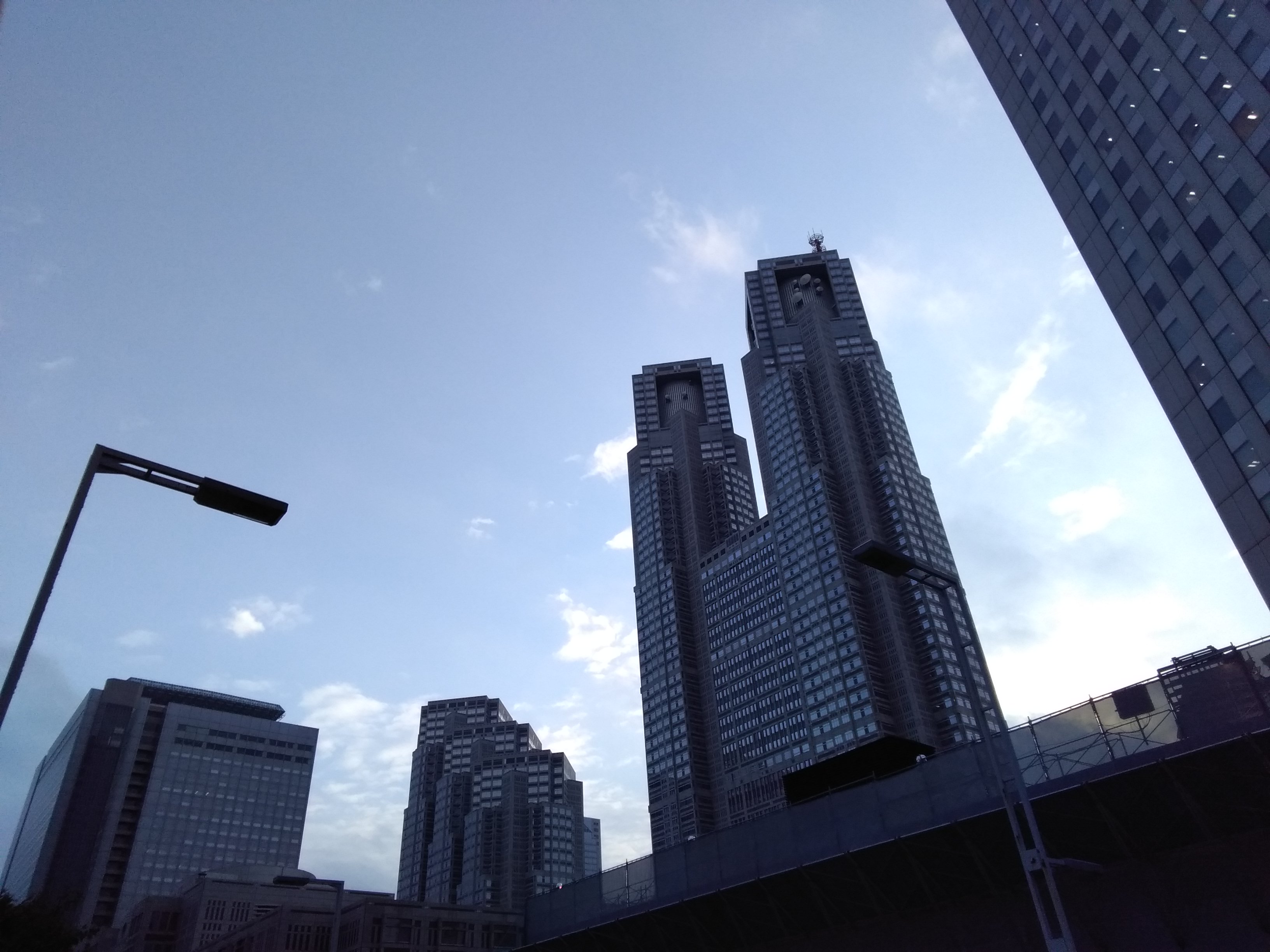 新宿都庁前(働き方:ﾌﾘｰﾗﾝｽ離れ)